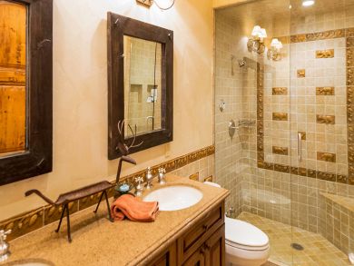 Luxury and One Block From Little Nell Hotel Sleeps 12